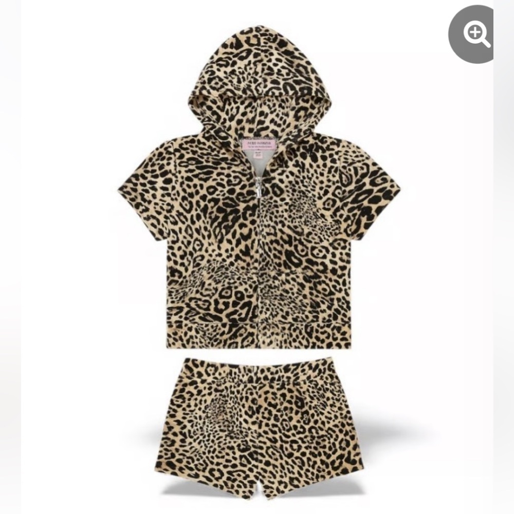 NWT Juicy Couture MEDIUM Ocelot Leopard Velour Hoodie And Shorts Set Rhinestone